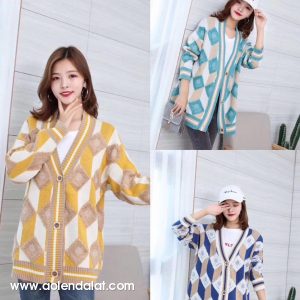 Áo khoác len cài nút form dài