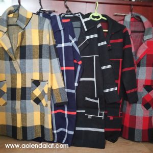 Áo khoác len dạ caro nữ