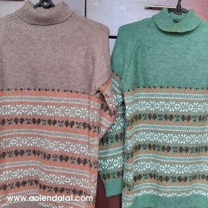 Áo len cổ lọ hoạ tiết thổ cẩm cho mùa đông