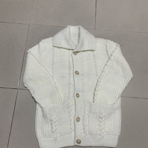 Áo len đan tay màu trắng kem