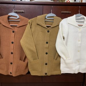 Áo len cổ bẻ sai lớn