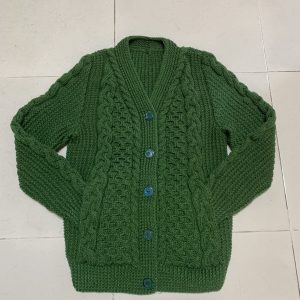 Áo đan tay màu rêu cổ blai